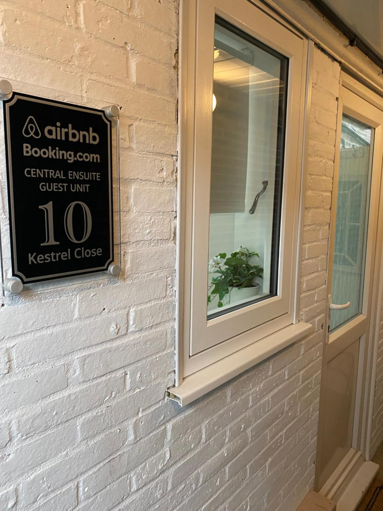 Central Ensuite Guest Unit With Ac And Free On-Street Parking برايتون المظهر الخارجي الصورة