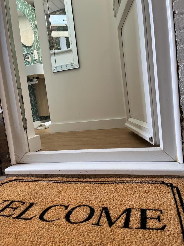 Central Ensuite Guest Unit With Ac And Free On-Street Parking برايتون المظهر الخارجي الصورة